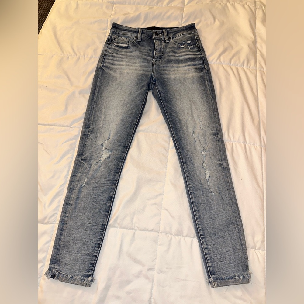 Buckle jeans like new size 26/4 stretch high waisted